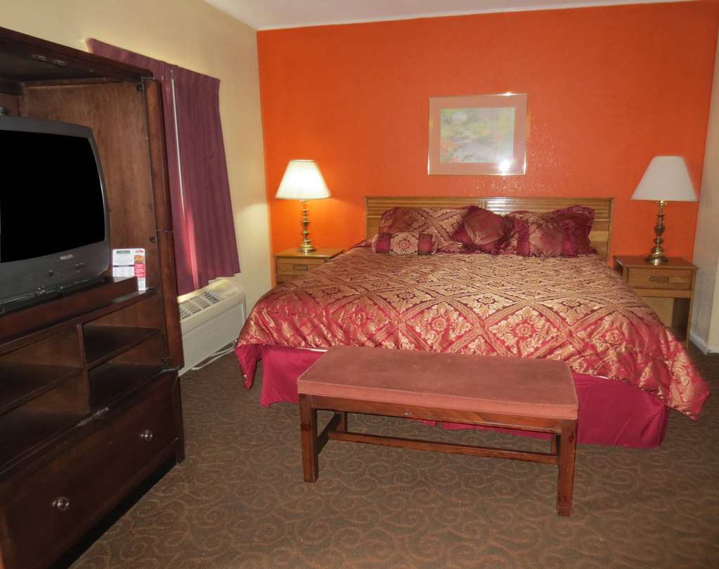 America'S Best Inn And Suites 임포리아 객실 사진