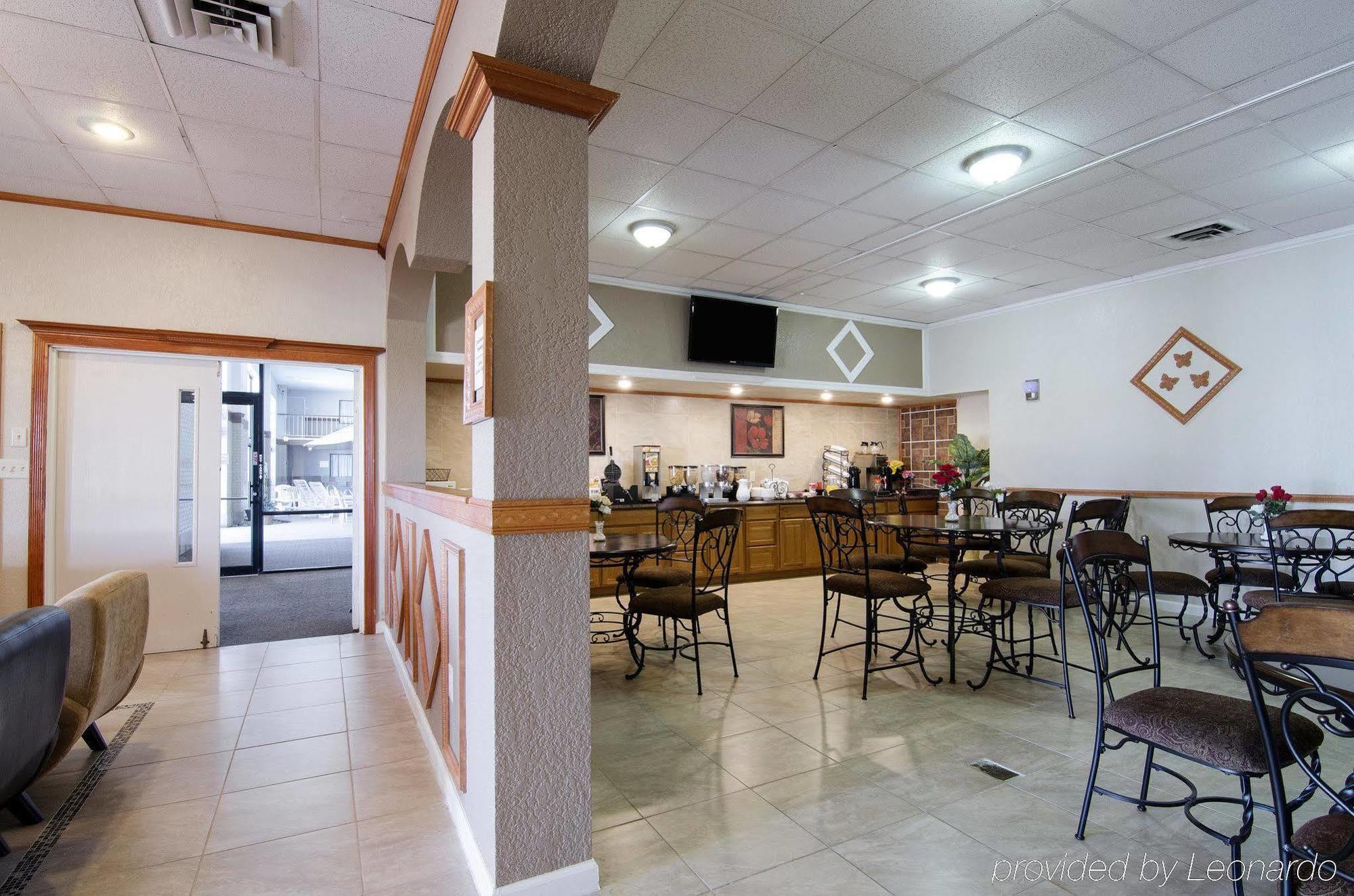 America'S Best Inn And Suites 임포리아 외부 사진